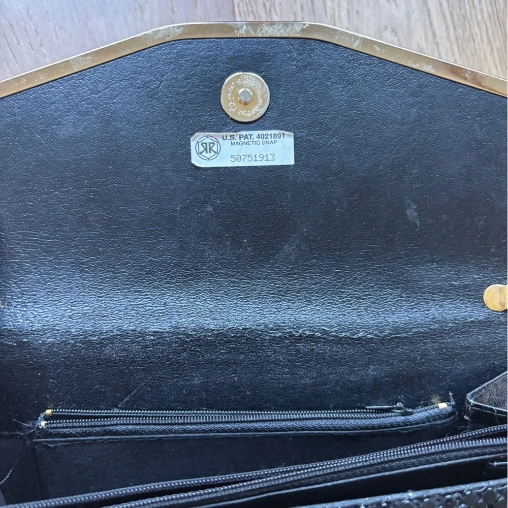 Vintage 60’s-70’s metallic clutch
